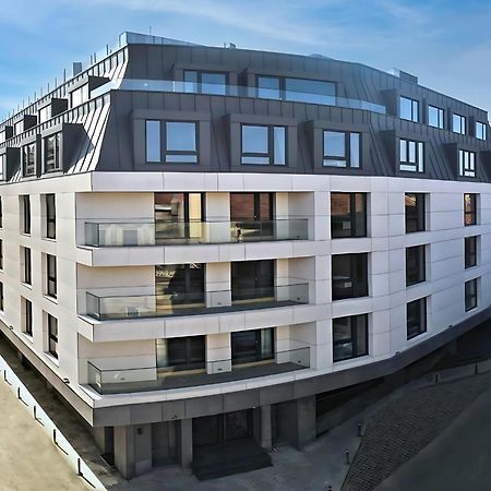 Aniroc Signature Hotel Arad Exterior photo Residential building in Munich